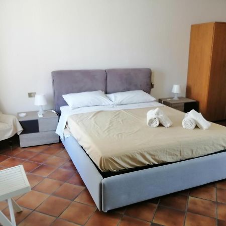 Una Stanza A Cefalu Luaran gambar
