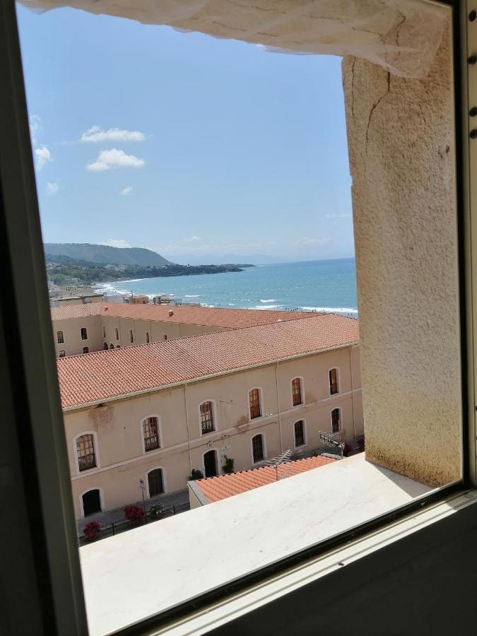 Una Stanza A Cefalu Luaran gambar
