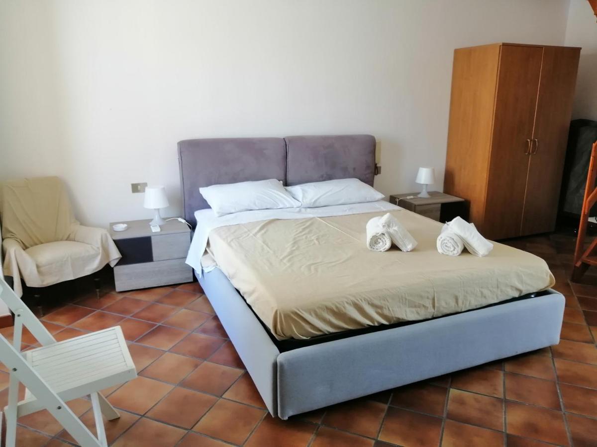 Una Stanza A Cefalu Luaran gambar